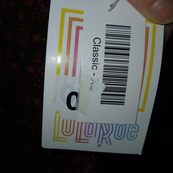 Lularoe Classic T - Picture 2 of 5